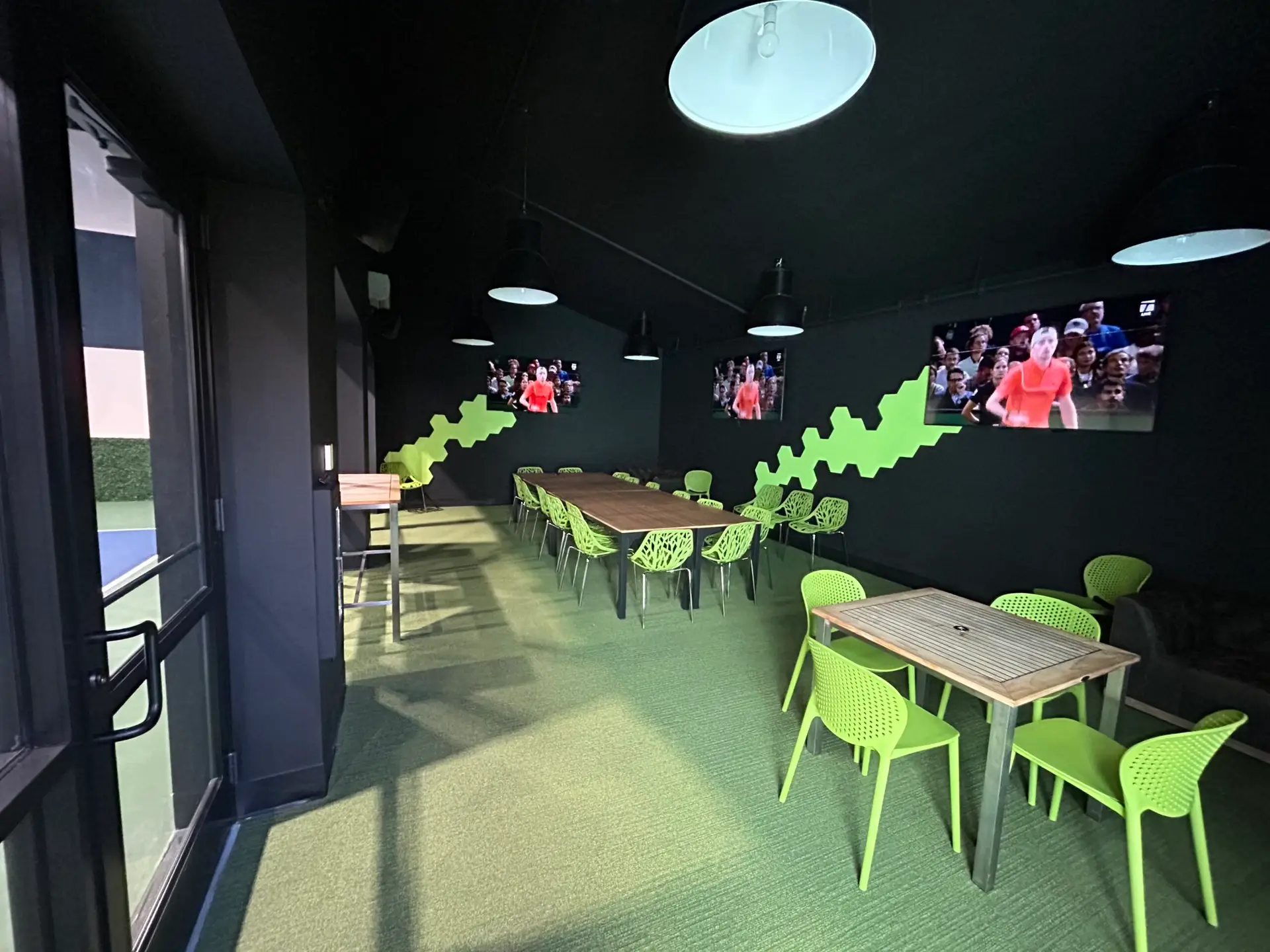 VIP Room at DiNK’d